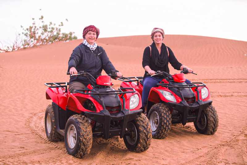 Dubai luxury desert experience