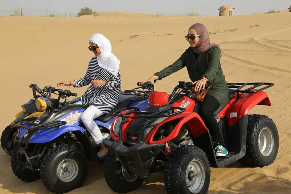 Explore Evening Desert Safari Dubai With Buffet Dinner and Belly dance